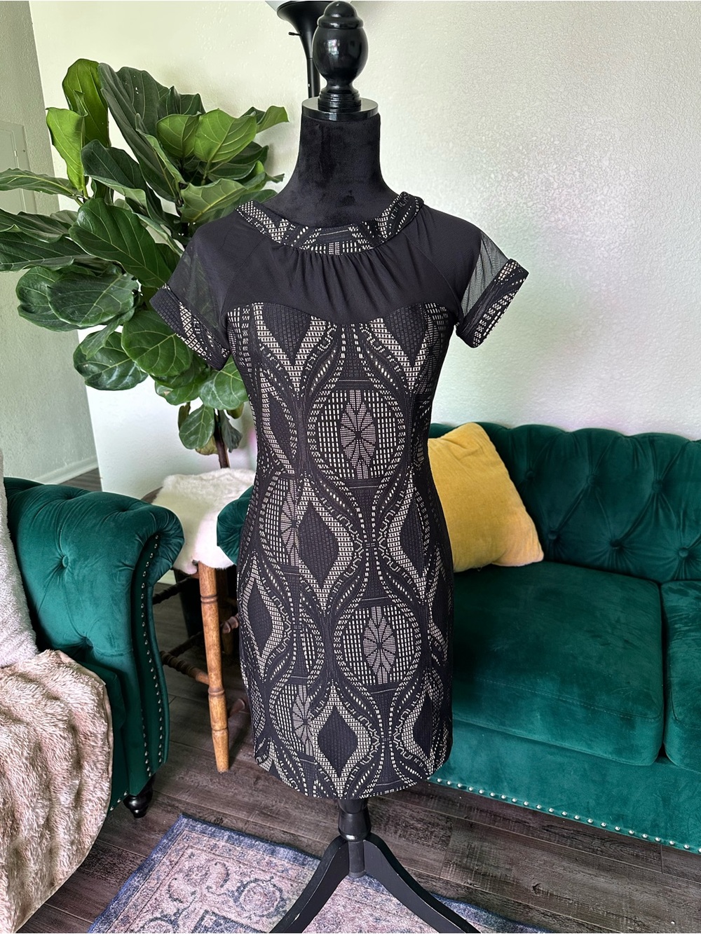 Studio Black Lace-Patterned Midi Dress